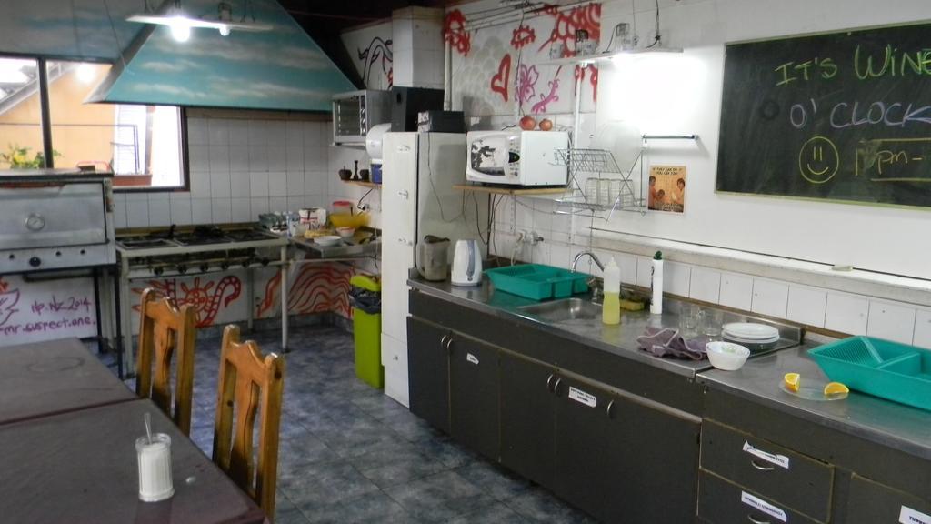 Punto Urbano Hostel 门多萨 外观 照片