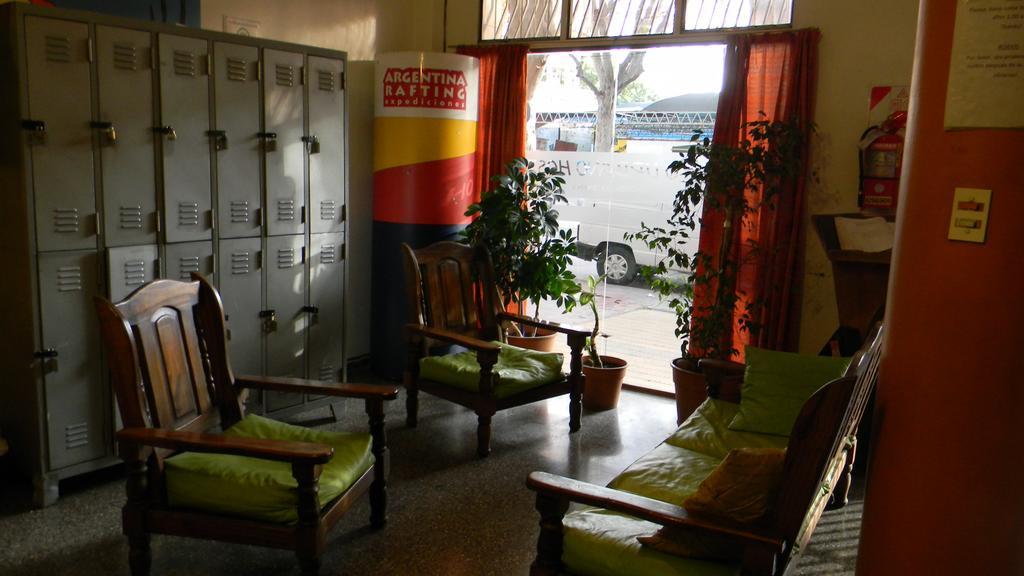 Punto Urbano Hostel 门多萨 外观 照片