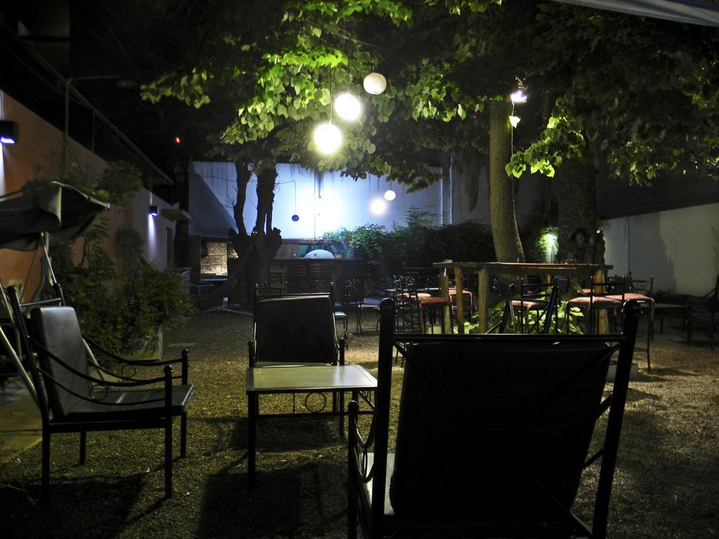 Punto Urbano Hostel 门多萨 外观 照片